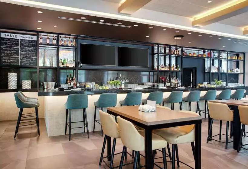 هتل Embassy Suites By Hilton Tampa Downtown Convention Center