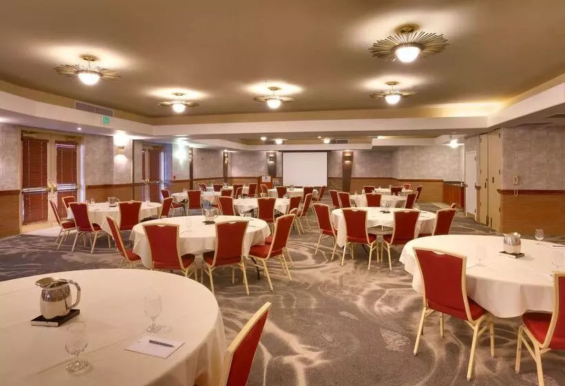 هتل Embassy Suites By Hilton Tucson Paloma Village