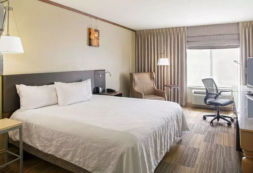 هتل Hilton Garden Inn Bentonville Rogers