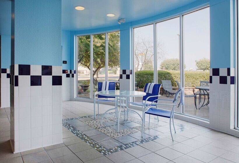 Отель Hilton Garden Inn Bentonville Rogers