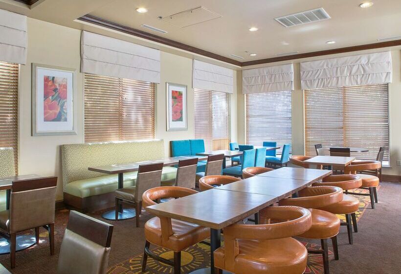 Отель Hilton Garden Inn Bentonville Rogers