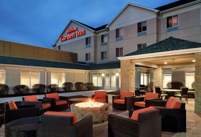 בית מלון כפרי Hilton Garden Inn Dubuque Downtown