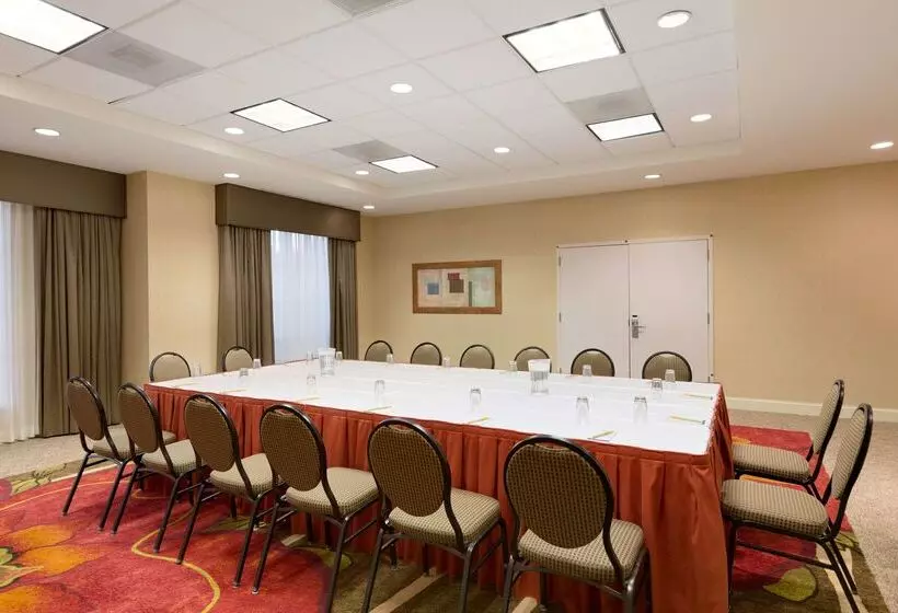 ホテル Hilton Garden Inn Fredericksburg