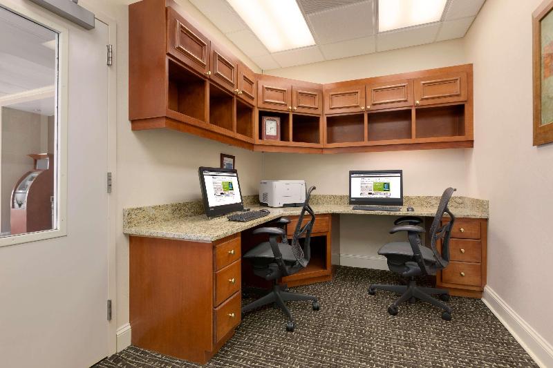 בית מלון כפרי Hilton Garden Inn Fredericksburg