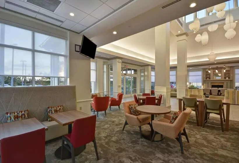 هتل Hilton Garden Inn Panama City