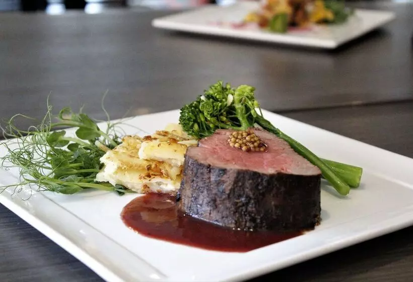 هتل Hilton Garden Inn South Bend