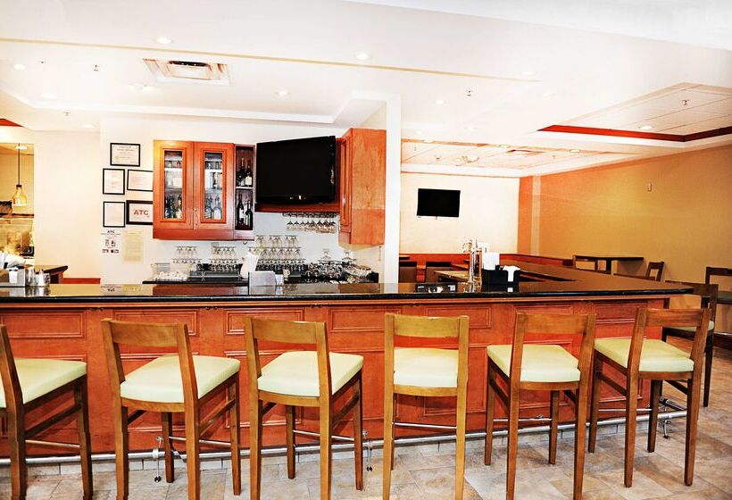 ホテル Hilton Garden Inn West Monroe