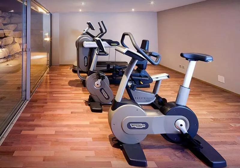 Отель Hostellerie Le Petit Manoir