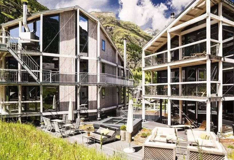 Отель Matterhorn Focus Design