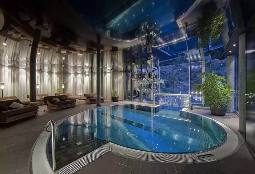 Отель Matterhorn Focus Design