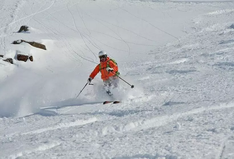 Отель Matterhorn Focus Design