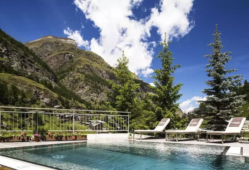 Отель Matterhorn Focus Design