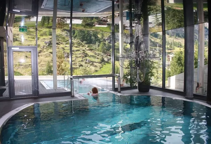 Отель Matterhorn Focus Design