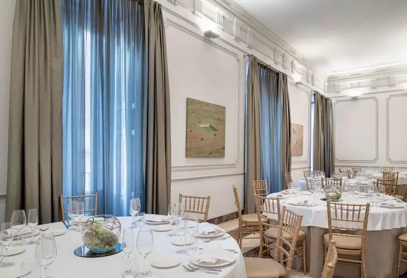 هتل NH Collection Madrid Palacio De Tepa