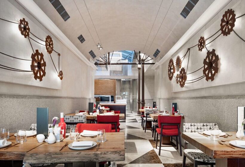 هتل NH Collection Madrid Palacio De Tepa