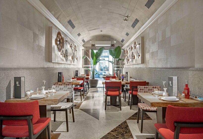 هتل NH Collection Madrid Palacio De Tepa