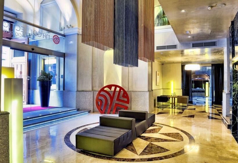 هتل NH Collection Madrid Palacio De Tepa