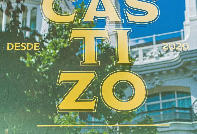 هتل NH Collection Madrid Palacio De Tepa