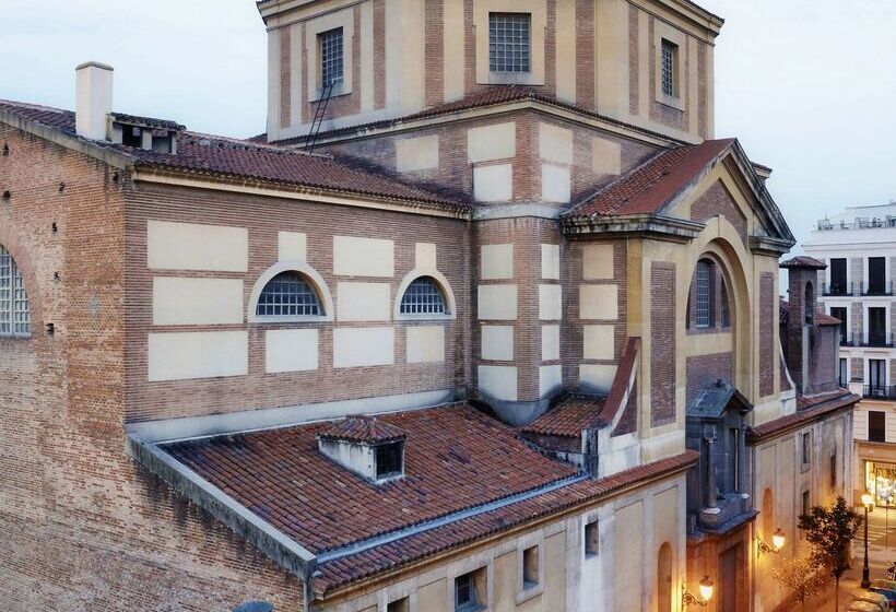 هتل NH Collection Madrid Palacio De Tepa