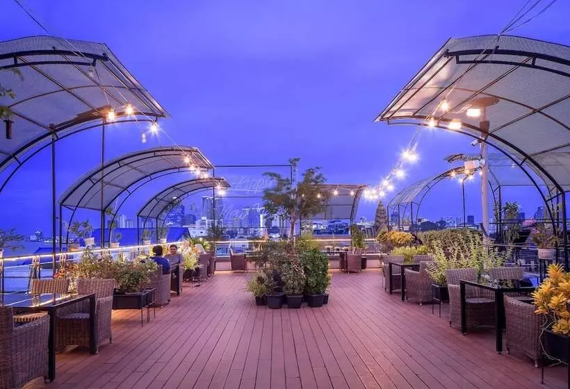 Hotelli Ohana Phnom Penh Palace