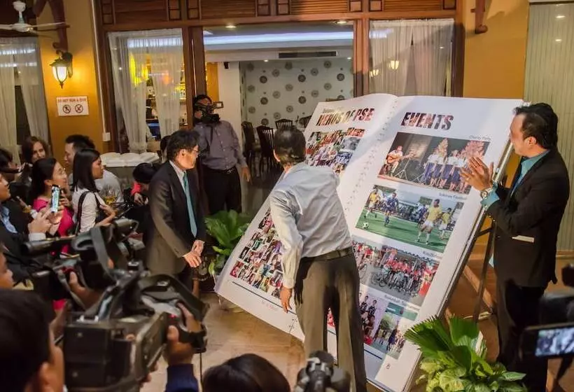 Hotelli Ohana Phnom Penh Palace