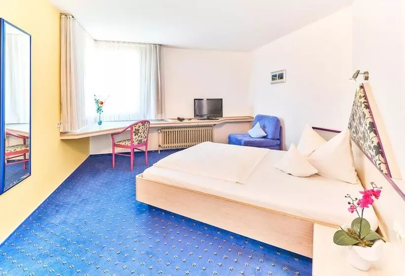 Отель Restaurant Kerzenstüble