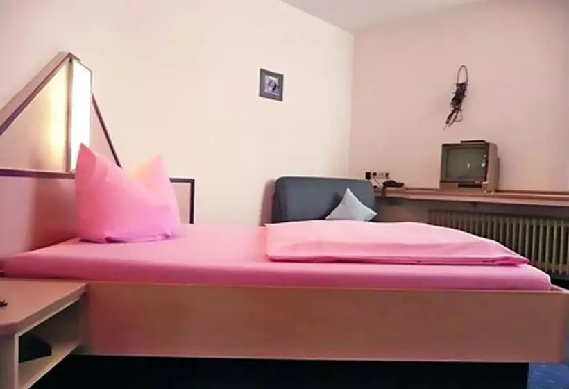 Отель Restaurant Kerzenstüble