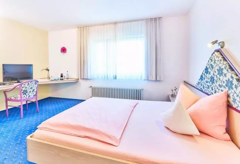 Отель Restaurant Kerzenstüble