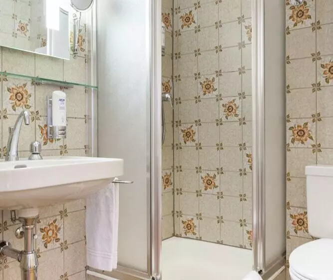 בית מלון כפרי Tenne