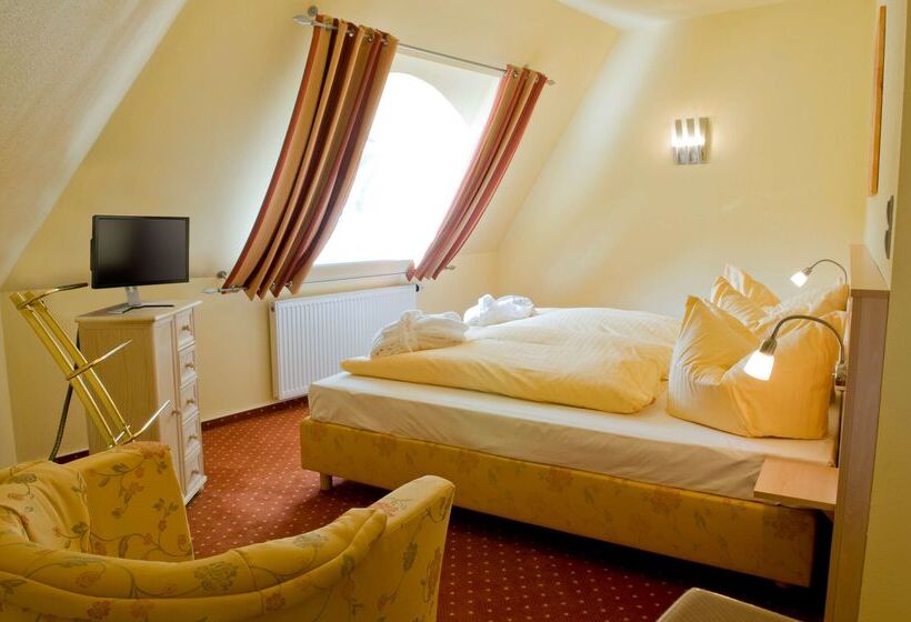 בית מלון כפרי Upstalsboom Vareldangast