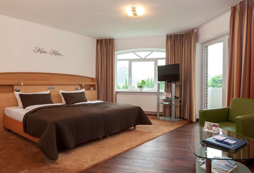 בית מלון כפרי Upstalsboom Vareldangast