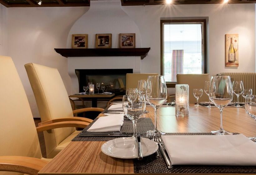 בית מלון כפרי Upstalsboom Vareldangast