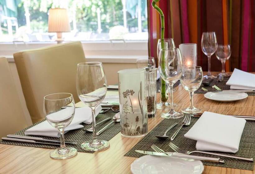 בית מלון כפרי Upstalsboom Vareldangast