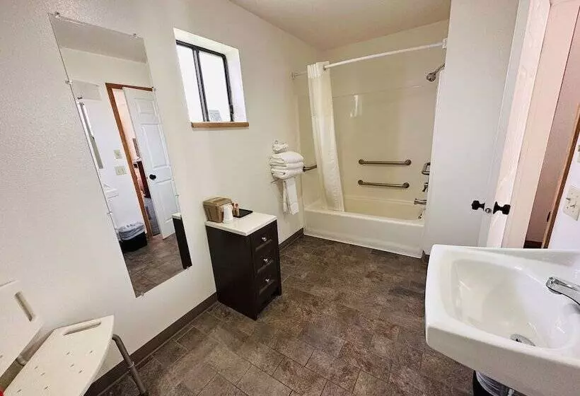 Austin S Chuckwagon Motel