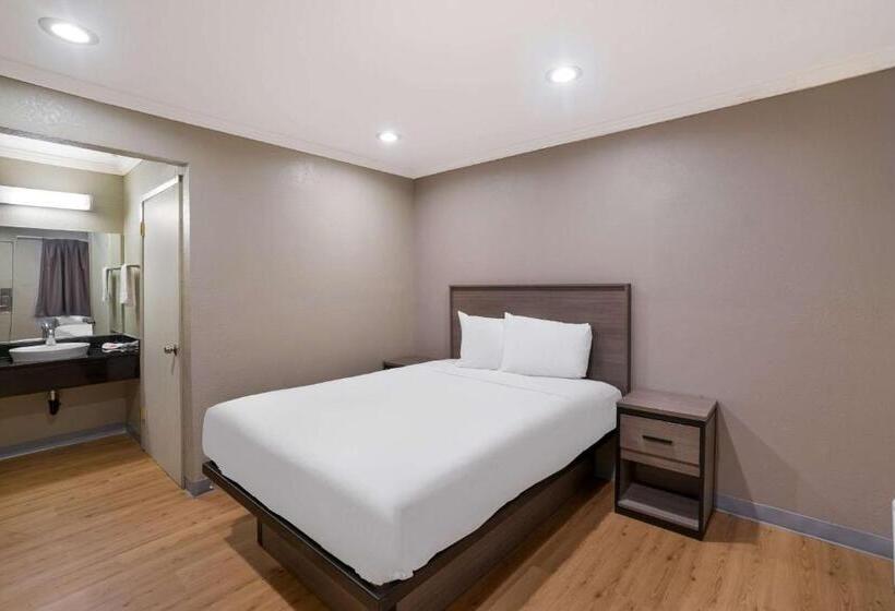 モーテル Econo Lodge