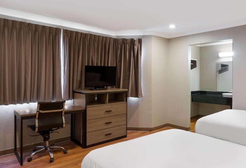 モーテル Econo Lodge