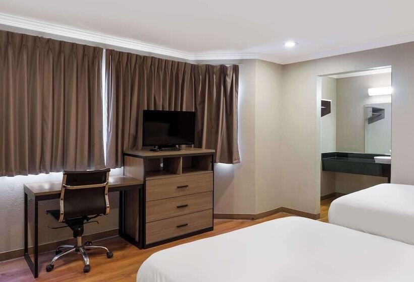 モーテル Econo Lodge