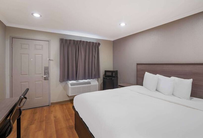 モーテル Econo Lodge