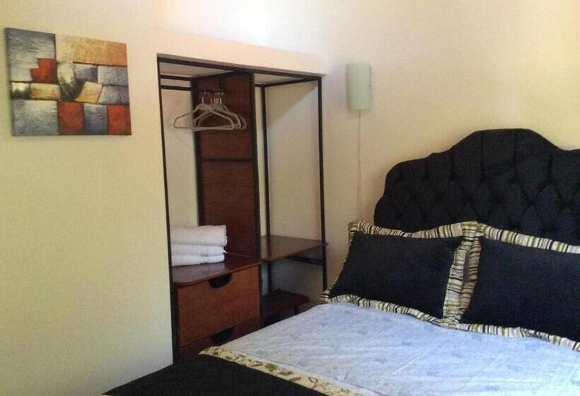 Bed & Breakfast Cotton House De Labrador