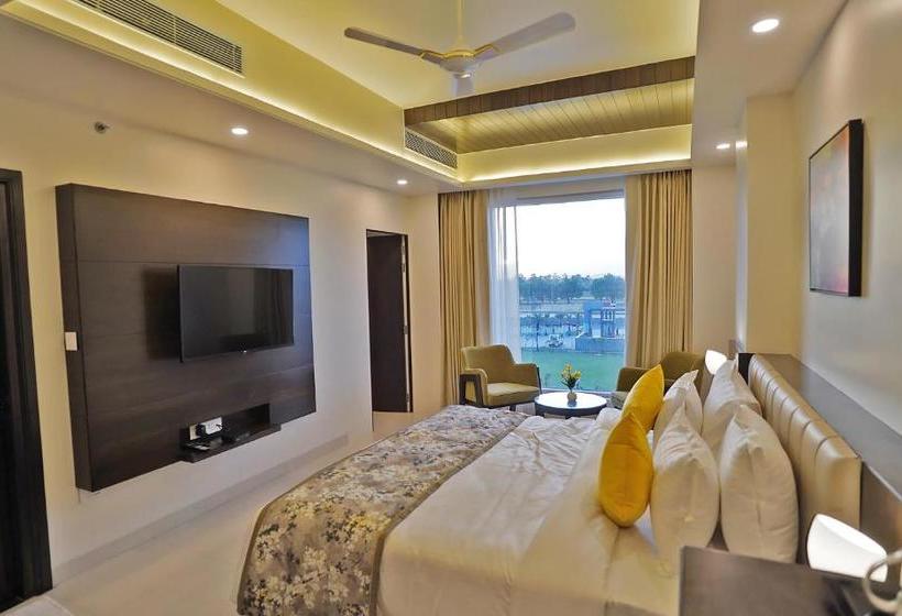 Clarks Resort Bandanwara