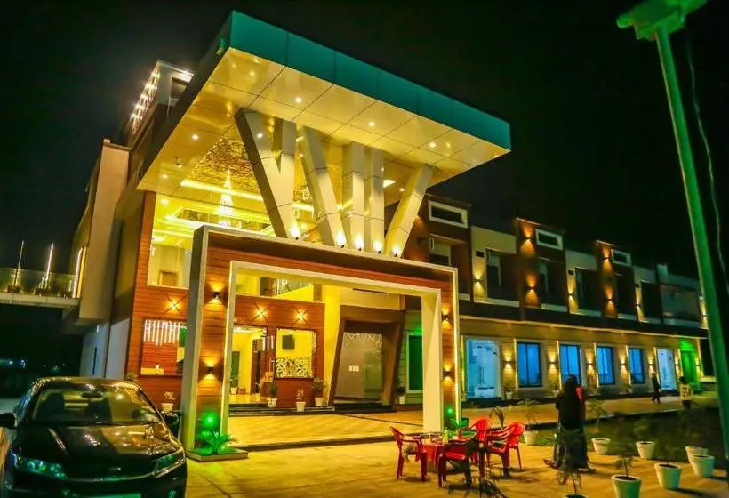 Hotelli Ashirwad  And Resort