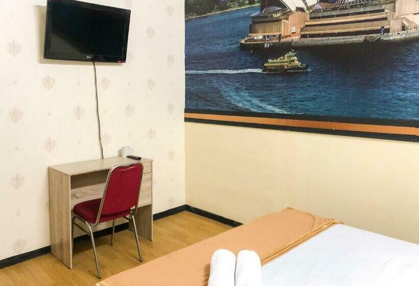 Gangnam Hotel Near Mall Olympic Garden Malang Mitra Reddoorz