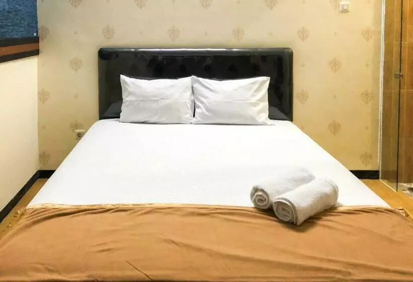 Gangnam Hotel Near Mall Olympic Garden Malang Mitra Reddoorz