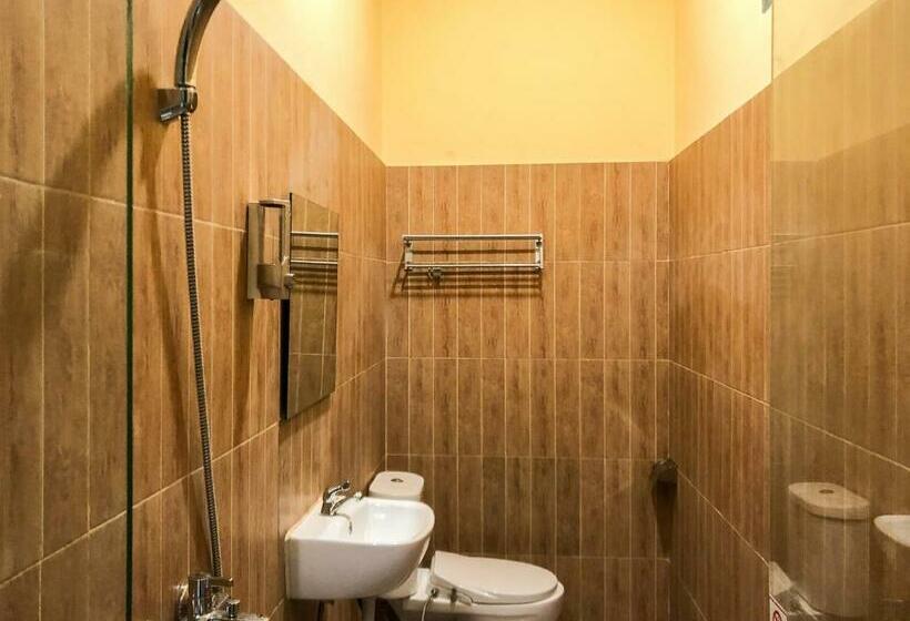 Gangnam Hotel Near Mall Olympic Garden Malang Mitra Reddoorz