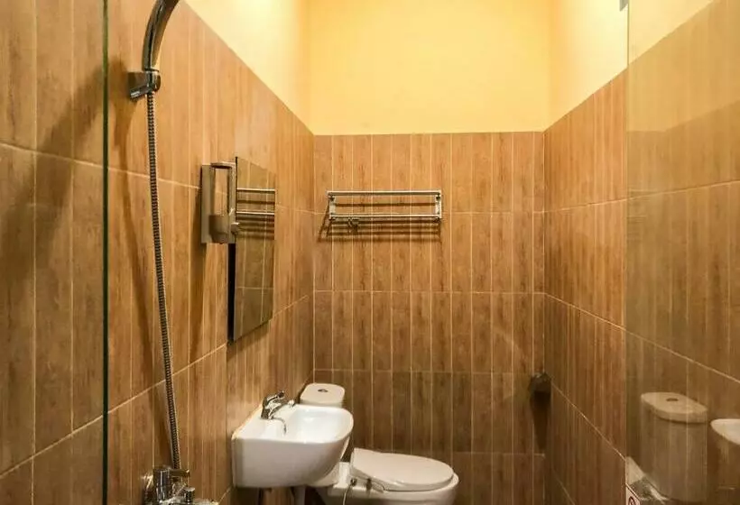 Gangnam Hotel Near Mall Olympic Garden Malang Mitra Reddoorz