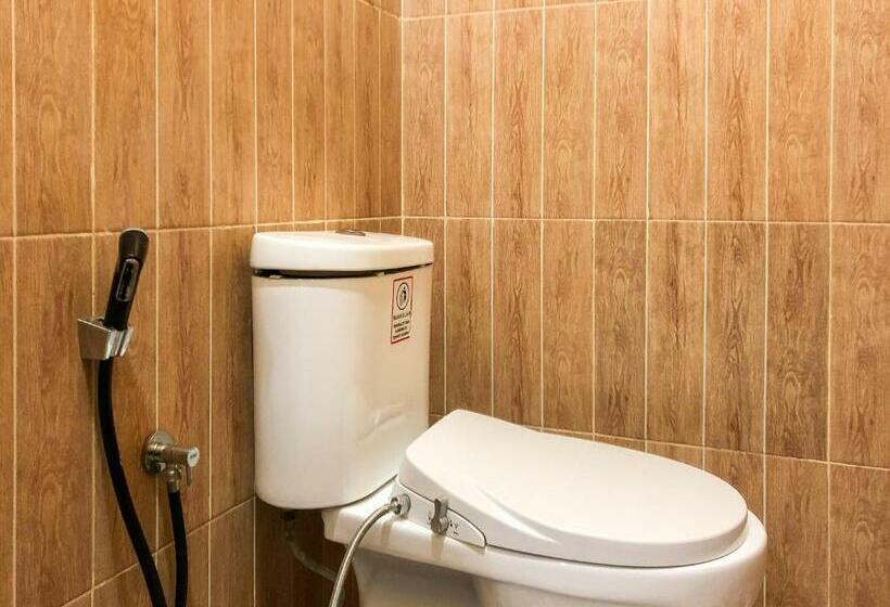 Gangnam Hotel Near Mall Olympic Garden Malang Mitra Reddoorz