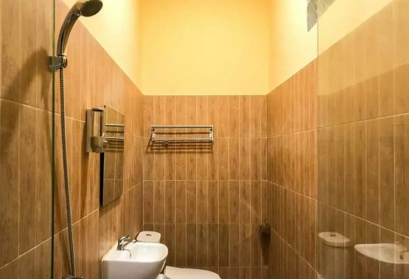 Gangnam Hotel Near Mall Olympic Garden Malang Mitra Reddoorz