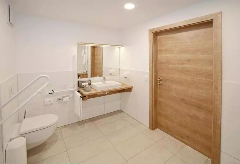 ホテル Gasthof Berger