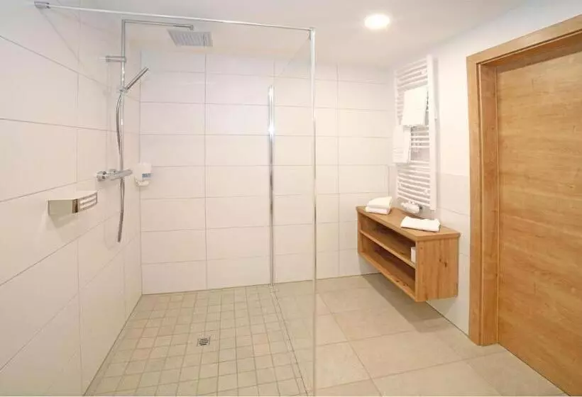 ホテル Gasthof Berger