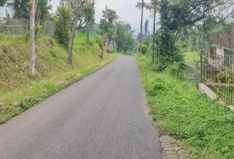 ホテル Mataram Cipanas Syariah Mitra Reddoorz